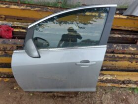 OPEL Bal első Ajtó (Részeivel)