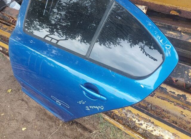 
								SKODA Bal hátsó Ajtó (Részeivel) full									
