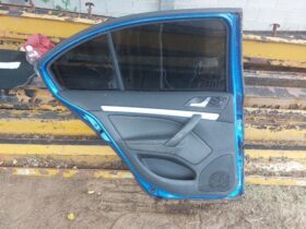 SKODA Bal hátsó Ajtó (Részeivel)
