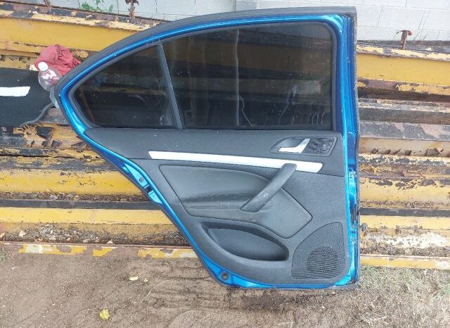 
								SKODA Bal hátsó Ajtó (Részeivel) full									