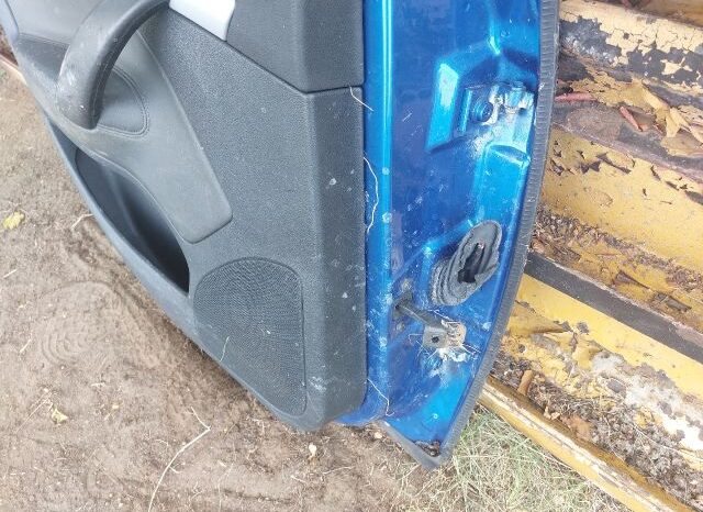 
								SKODA Bal hátsó Ajtó (Részeivel) full									
