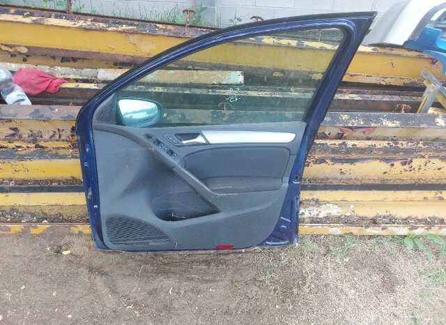 
								VW Jobb első Ajtó (Részeivel) full									