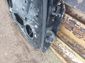 FORD Bal hátsó Ajtó (Részeivel)