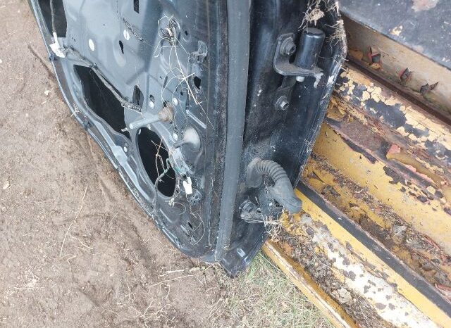 
								FORD Bal hátsó Ajtó (Részeivel) full									