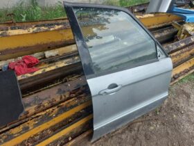FORD Jobb első Ajtó (Részeivel)