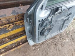 
										FORD Jobb első Ajtó (Részeivel) full									