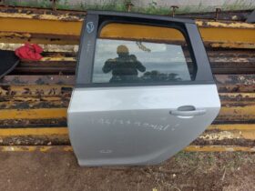 OPEL Bal hátsó Ajtó (Részeivel)
