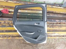 
										OPEL Bal hátsó Ajtó (Részeivel) full									