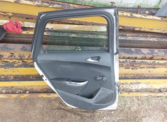 
								OPEL Bal hátsó Ajtó (Részeivel) full									