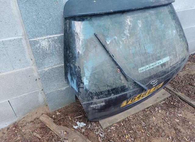 
								TOYOTA Csomagtérajtó (Részeivel) full									