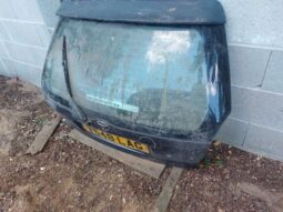 
										TOYOTA Csomagtérajtó (Részeivel) full									