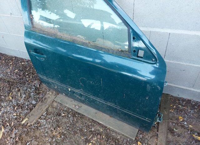 
								SKODA Jobb első Ajtó (Részeivel) full									