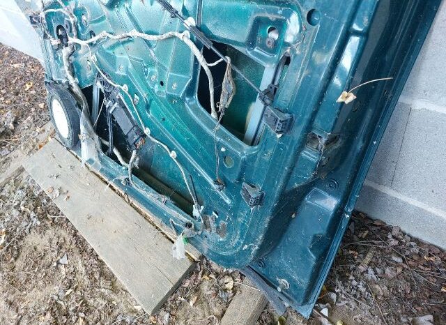 
								SKODA Jobb első Ajtó (Részeivel) full									