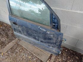FORD Jobb első Ajtó (Részeivel)