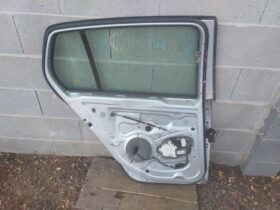 VW Bal hátsó Ajtó (Részeivel)