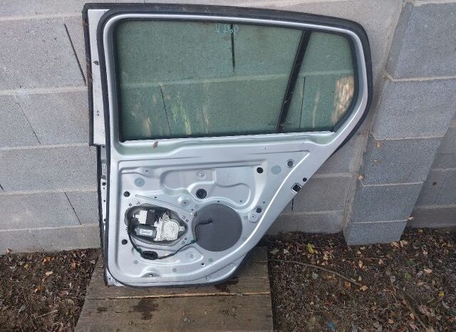 
								VW Jobb hátsó Ajtó (Részeivel) full									