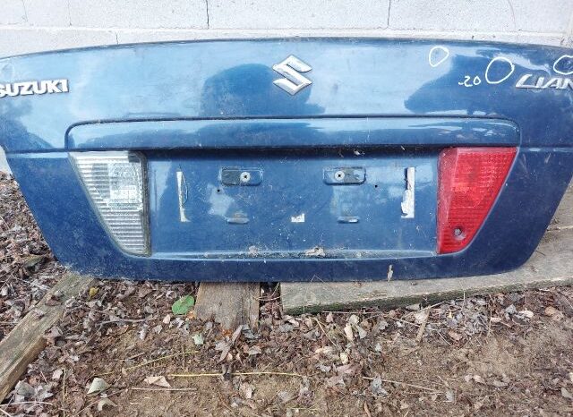 
								SUZUKI Csomagtérajtó (Részeivel) full									