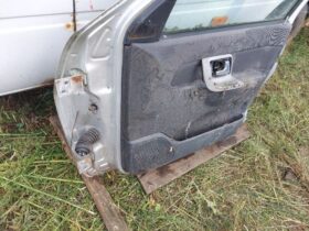VW Jobb első Ajtó (Részeivel)