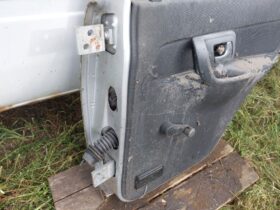 VW Jobb hátsó Ajtó (Részeivel)