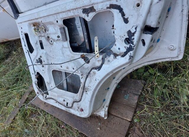 
								SUZUKI Jobb hátsó Ajtó (Részeivel) full									