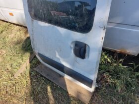RENAULT Jobb Tolóajtó (Részeivel)