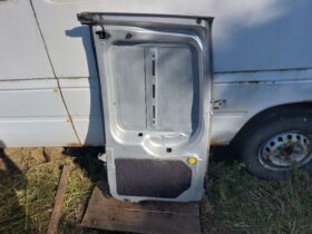 FORD Bal Csomagtérajtó (Részeivel)