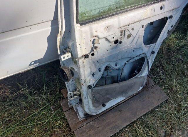 
								SKODA Jobb hátsó Ajtó (Részeivel) full									