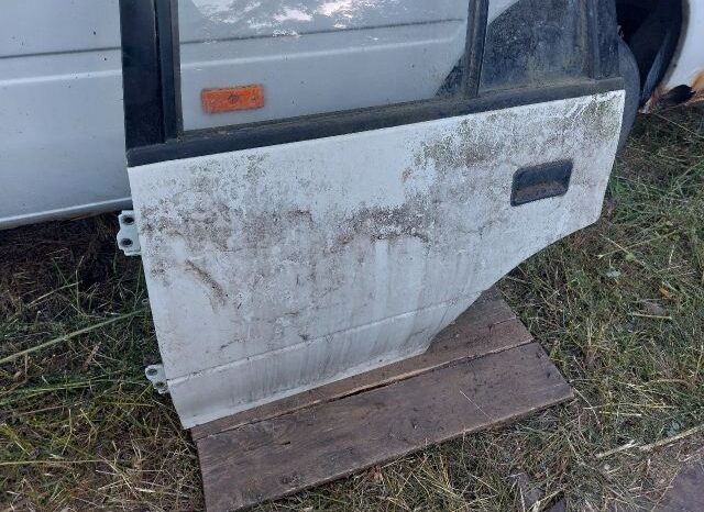 
								SUZUKI Bal hátsó Ajtó (Részeivel) full									