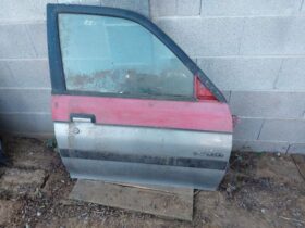 MITSUBISHI Jobb első Ajtó (Részeivel)