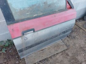 MITSUBISHI Jobb első Ajtó (Részeivel)
