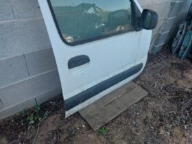 RENAULT Jobb első Ajtó (Részeivel)