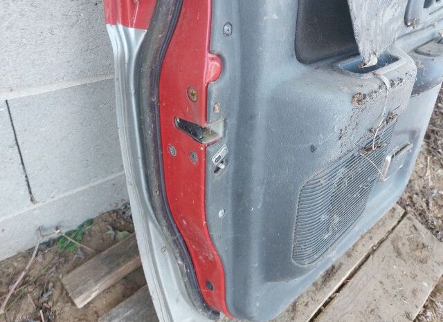 
								MITSUBISHI Bal hátsó Ajtó (Részeivel) full									