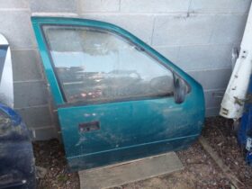 SUZUKI Jobb első Ajtó (Részeivel)