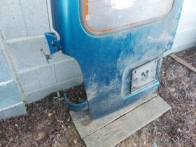 NISSAN Bal Csomagtérajtó (Részeivel)