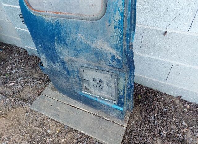 
								NISSAN Bal Csomagtérajtó (Részeivel) full									