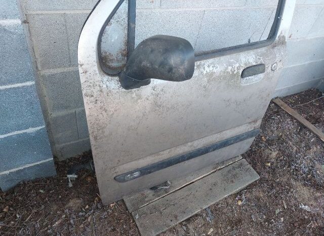 
								SUZUKI Bal első Ajtó (Részeivel) full									