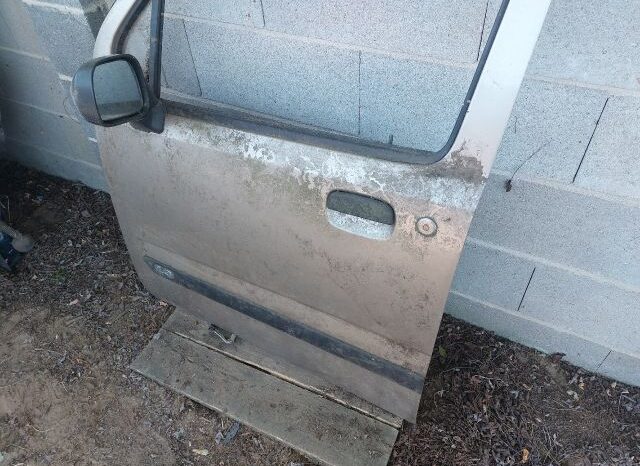 
								SUZUKI Bal első Ajtó (Részeivel) full									