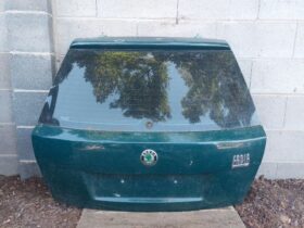 SKODA Csomagtérajtó (Részeivel)