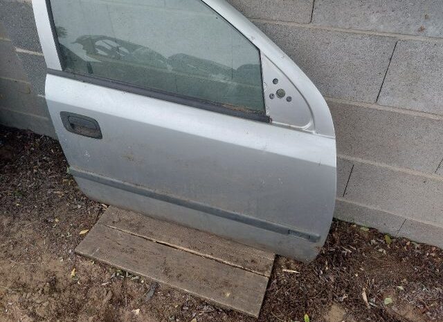 
								OPEL Jobb első Ajtó (Részeivel) full									