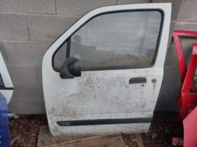 SUZUKI Bal első Ajtó (Részeivel)