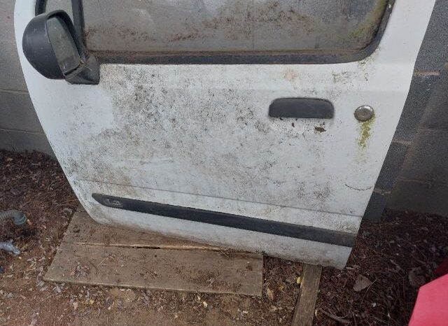 
								SUZUKI Bal első Ajtó (Részeivel) full									
