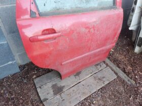 VW Jobb hátsó Ajtó (Részeivel)