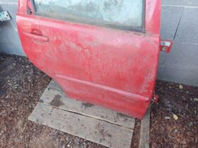 VW Jobb hátsó Ajtó (Részeivel)