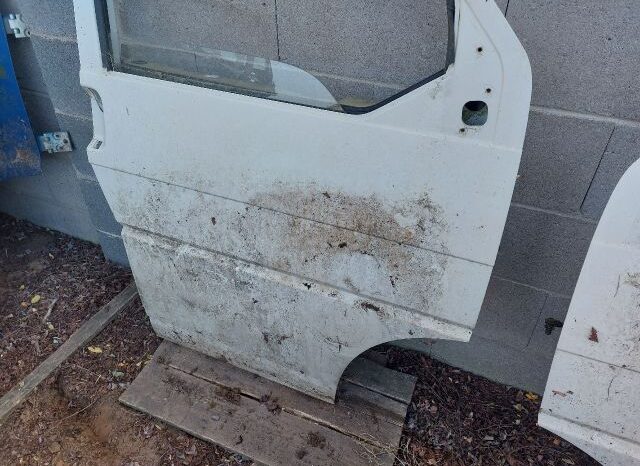
								VW Jobb első Ajtó (Részeivel) full									