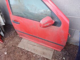 VW Jobb első Ajtó (Részeivel)