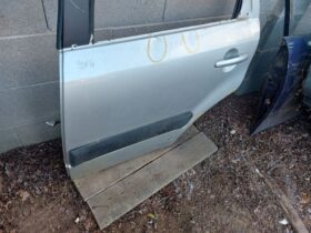 SUZUKI Bal hátsó Ajtó (Üres lemez)