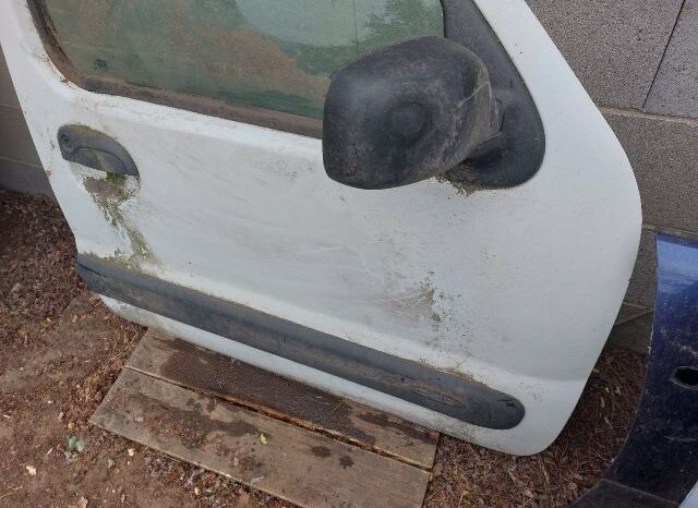 
								RENAULT Jobb első Ajtó (Részeivel) full									