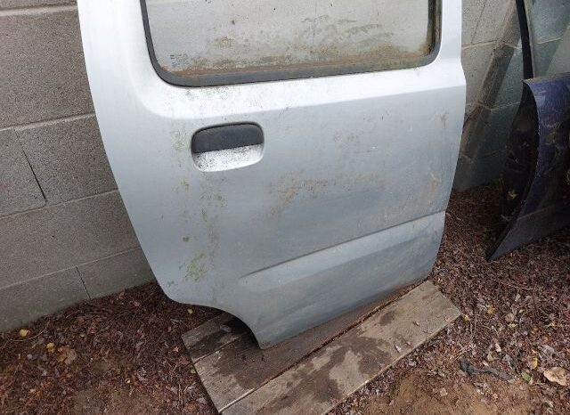 
								SUZUKI Jobb hátsó Ajtó (Részeivel) full									