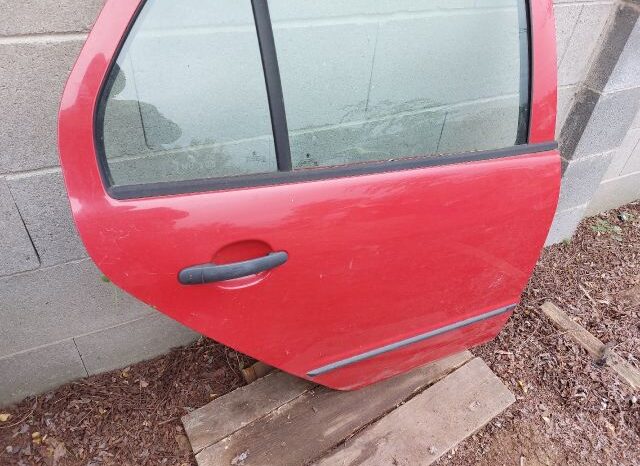 
								SKODA Jobb hátsó Ajtó (Részeivel) full									