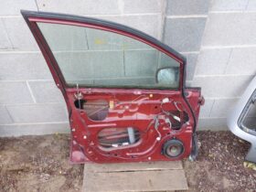 SUZUKI Bal első Ajtó (Részeivel)